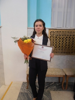Школьница из Нагайбакского района награждена стипендией губернатора