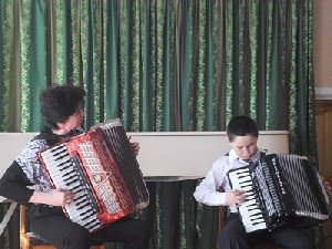 В Нагайбакском районе сыграли на гармошках