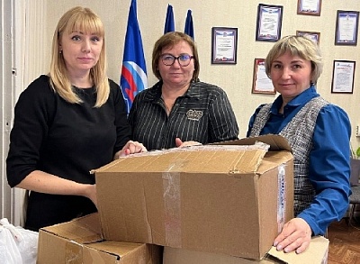 Отправили продукты и медикаменты