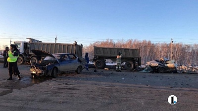 В столкновении двух автомобилей погиб мужчина 