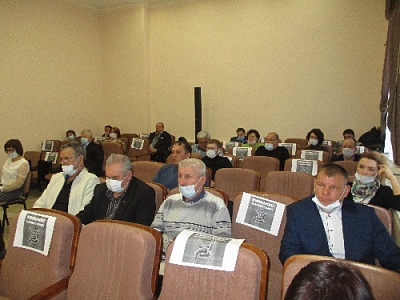 Депутаты обсудили бюджет района на 2022 год 