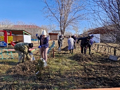 В Нагайбакском районе стартовал сезон субботников