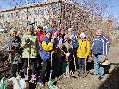 Волонтеры провели субботник