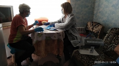 Пожилые жители Нагайбакского района голосуют на дому 