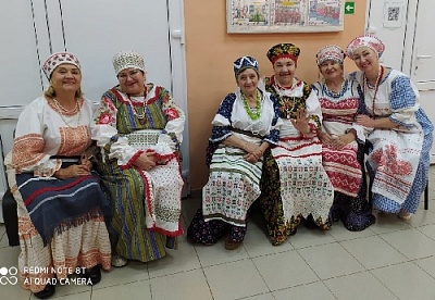 Пели песни о России