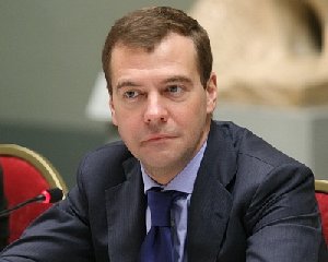 Медведев снова едет на Южный Урал