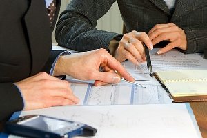 Выявлена недостача автомобиля, форточка в детсаду заткнута подушкой