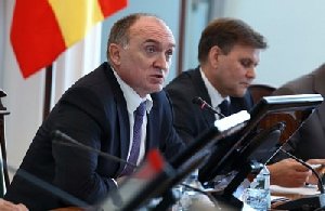 Помогать многодетным