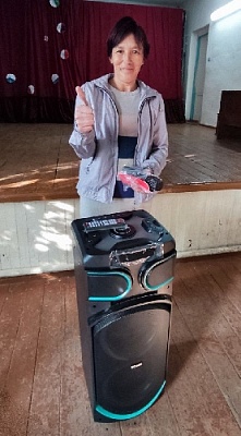 Сельскому клубу сделали подарок