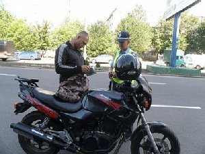 Проверят мотоциклистов