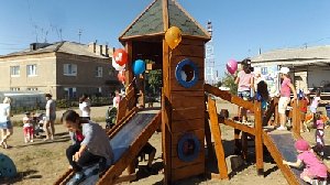 Новая площадка для фершампенуазских детишек