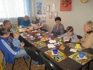 Грабли и лейка от редакции «Всходов»