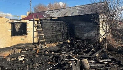 Баня и два гаража сгорели из-за сломанной стиральной машины 