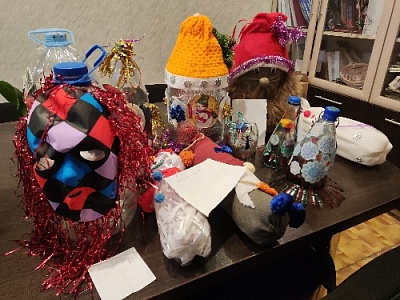 Чудесные игрушки из бутылок