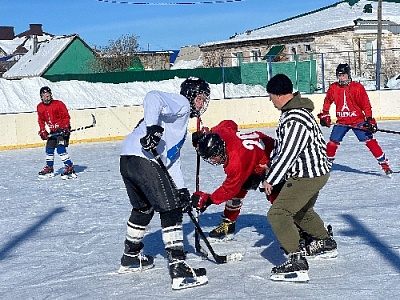 Сразились юные хоккеисты