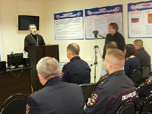 Зачем батюшка приходил в отдел полиции Нагайбакского района?