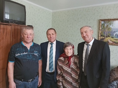 Поздравили с юбилеем труженицу тыла 