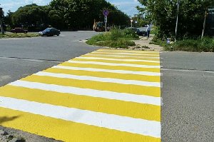 "Зебры" должны пожелтеть