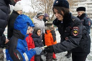 Полицейские Нагайбакского района готовятся обеспечить безопасность зимних каникул