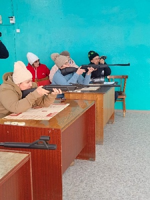 Парижане и стрелять умеют