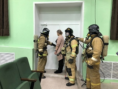 Если бы загорелся районный Дом культуры…