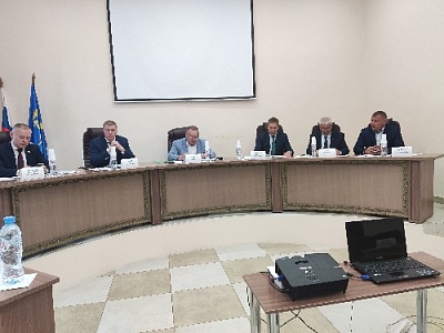 Кого выберут главой района депутаты?