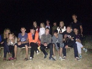 Учились ставить палатку и делать летний бутерброд