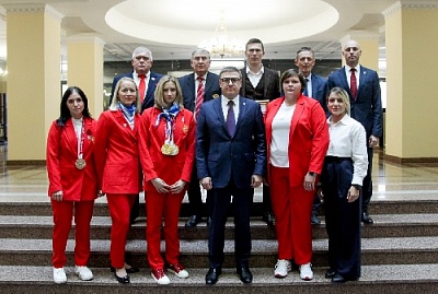 Поощрены южноуральские пловцы и легкоатлеты с ограниченными возможностями