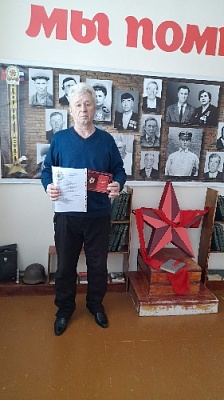 Получил орден за отца