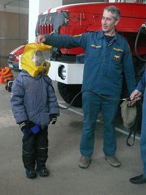 В Нагайбакском районе малышам рассказали о профессии пожарных