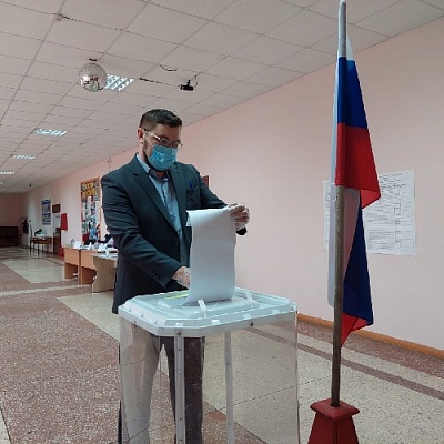 В числе первых проголосовал глава Нагайбакского района