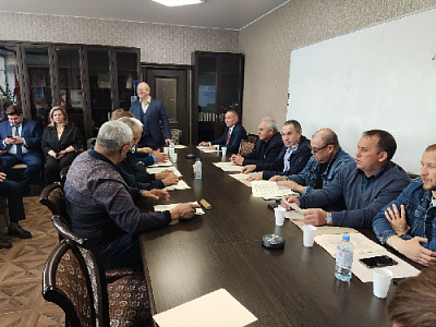 Глава района отчитался перед народными избранниками