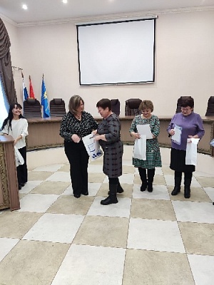 Подвели итоги, наградили активистов