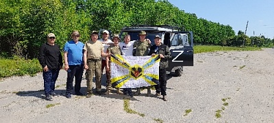 Автомобиль передали бойцам