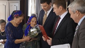 Жительница Нагайбакского района перешагнула вековой рубеж