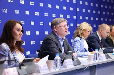 Андрей Исаев: Партпроект «Моя карьера с Единой Россией» в этом году помог трудоустроить более 2,3 тысяч участников СВО