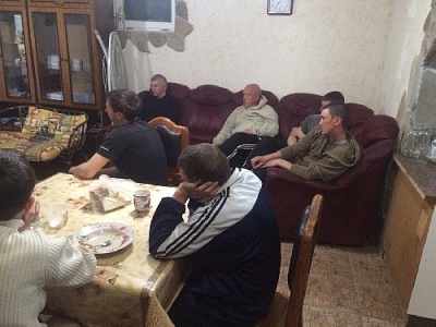 Что за странные люди появились в Петровском?