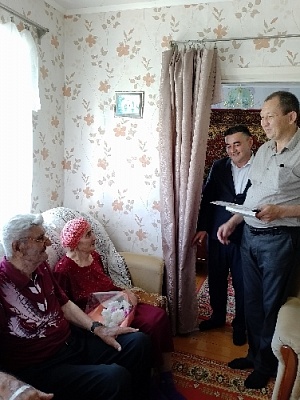 За крепость семейных уз