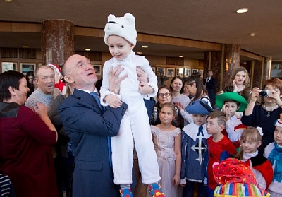 Юные нагайбакцы уехали на губернаторскую ёлку