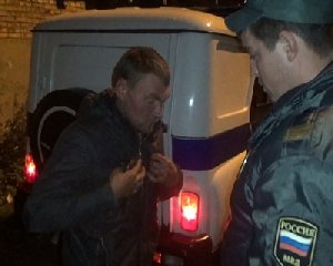 В Нагайбакском районе отловили бомжей