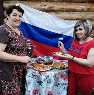 В Северном в честь Дня России пекли пироги 