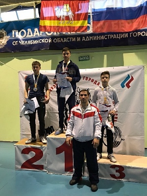 Фершампенуазские тяжелоатлеты заняли весь пъедестал на областном турнире!