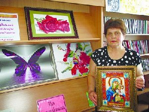 Нагайбакские рукодельницы создают алмазные иконы