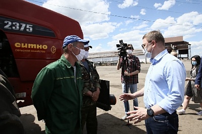 Алексей Текслер: "Вы молодцы, что занимаетесь этим"