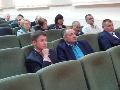 Обсудили исполнение бюджета и квартиры сиротам