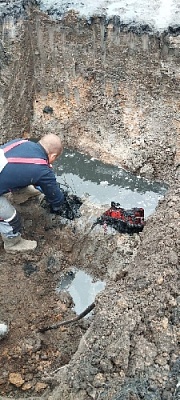 В канализации даже машинки!