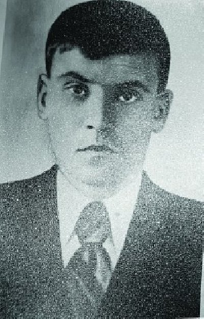 Погиб, защищая Родину