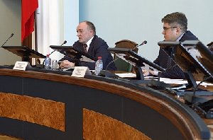 Губернатор отвечал на вопросы